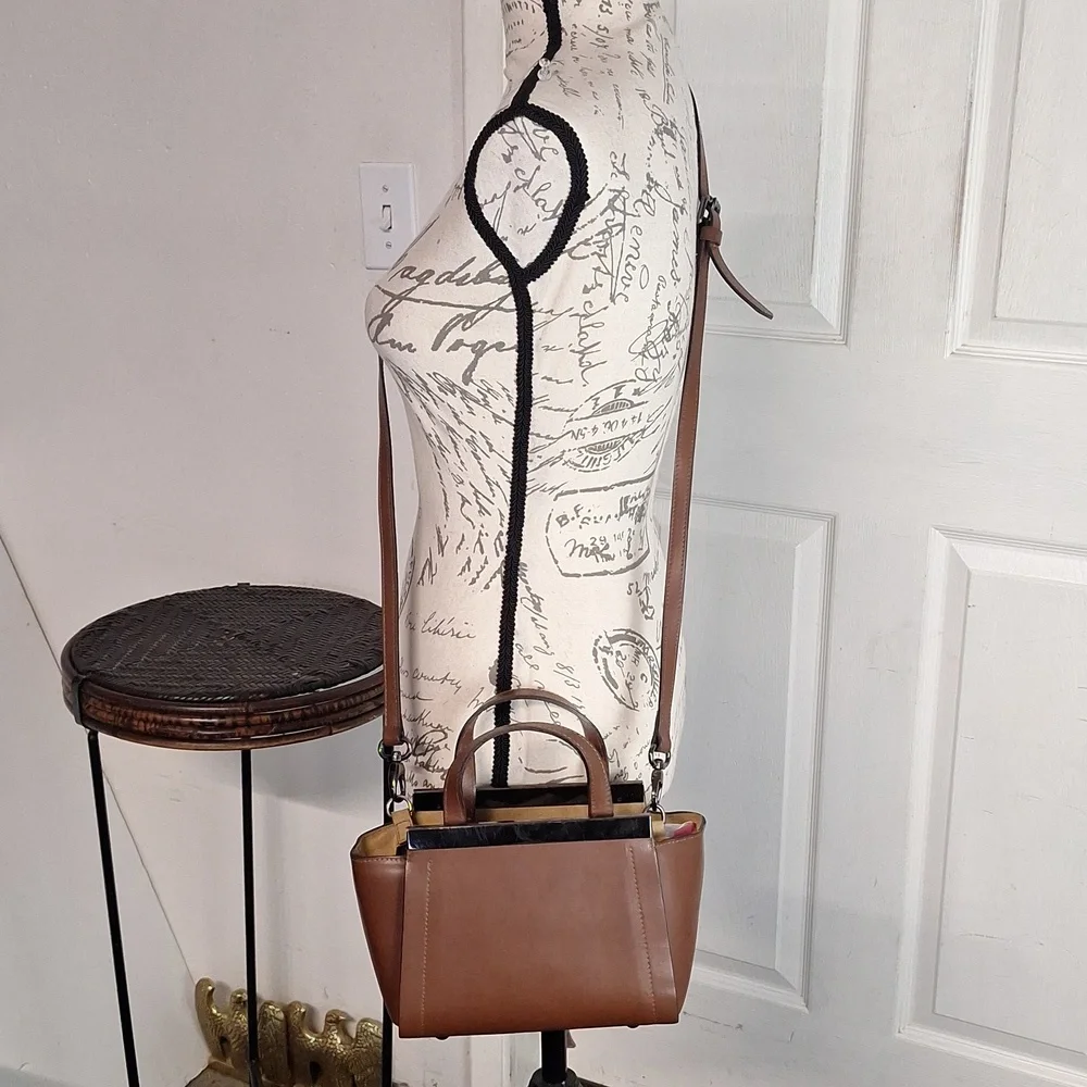 Alberta Di Canio Leather Crossbody Handbag - Picture 11 of 15